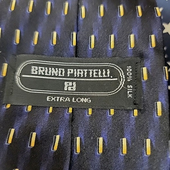 LOT OF 7 Men's Ties Various Brands‎ Tommy Hilfiger Ossomani Bruno Piatelli etc - Picture 3 of 7